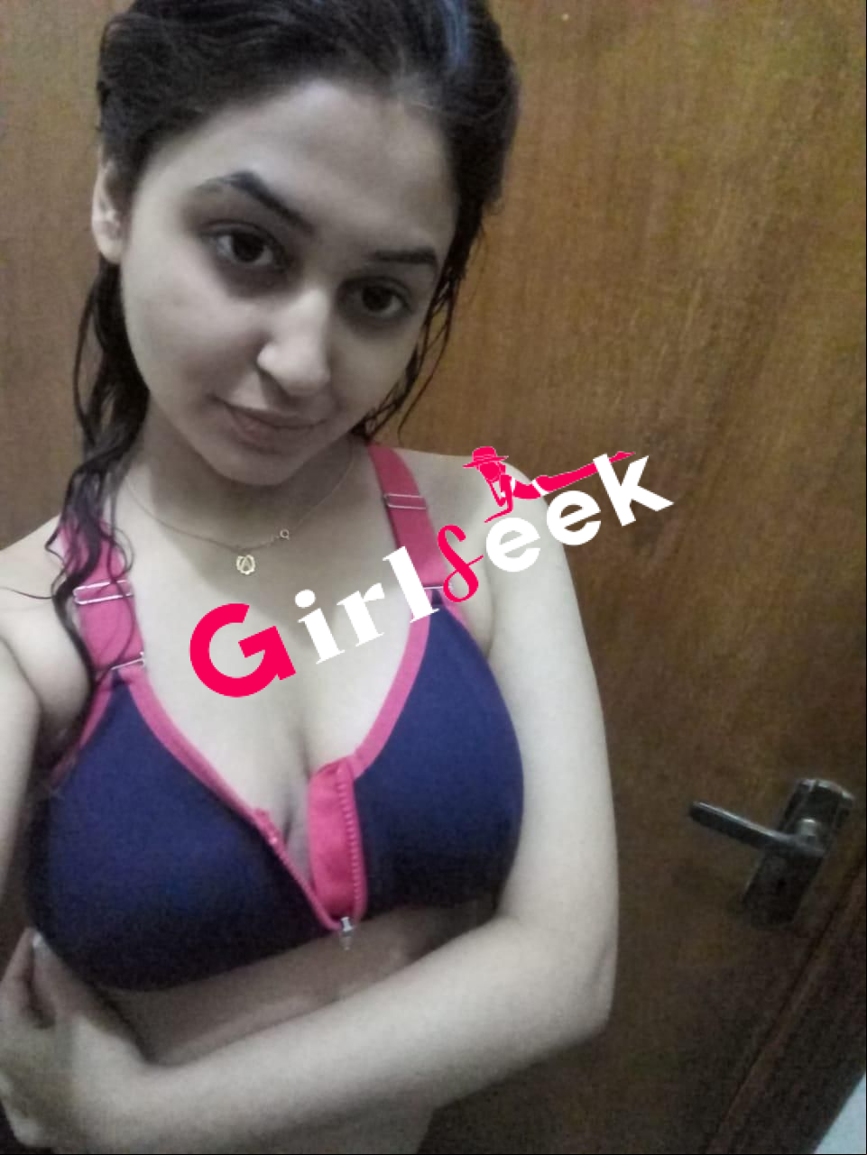 Independent Escort available in Agra With Cash On Delivery